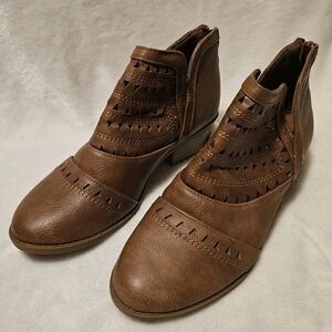 Top Moda Brown Ankle Booties Women's Size 5.5 Used